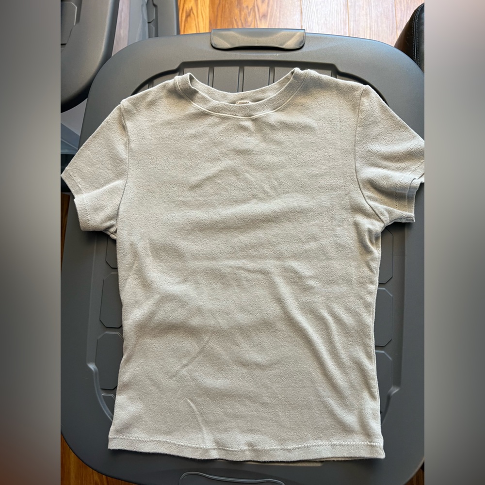 SKIMS LOGO POINTELLE T-SHIRT | CHROME / Small
